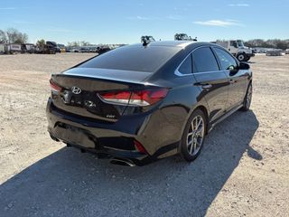 2019 Hyundai Sonata Limited 2.0T - Exterior Rear Right Corner Image
